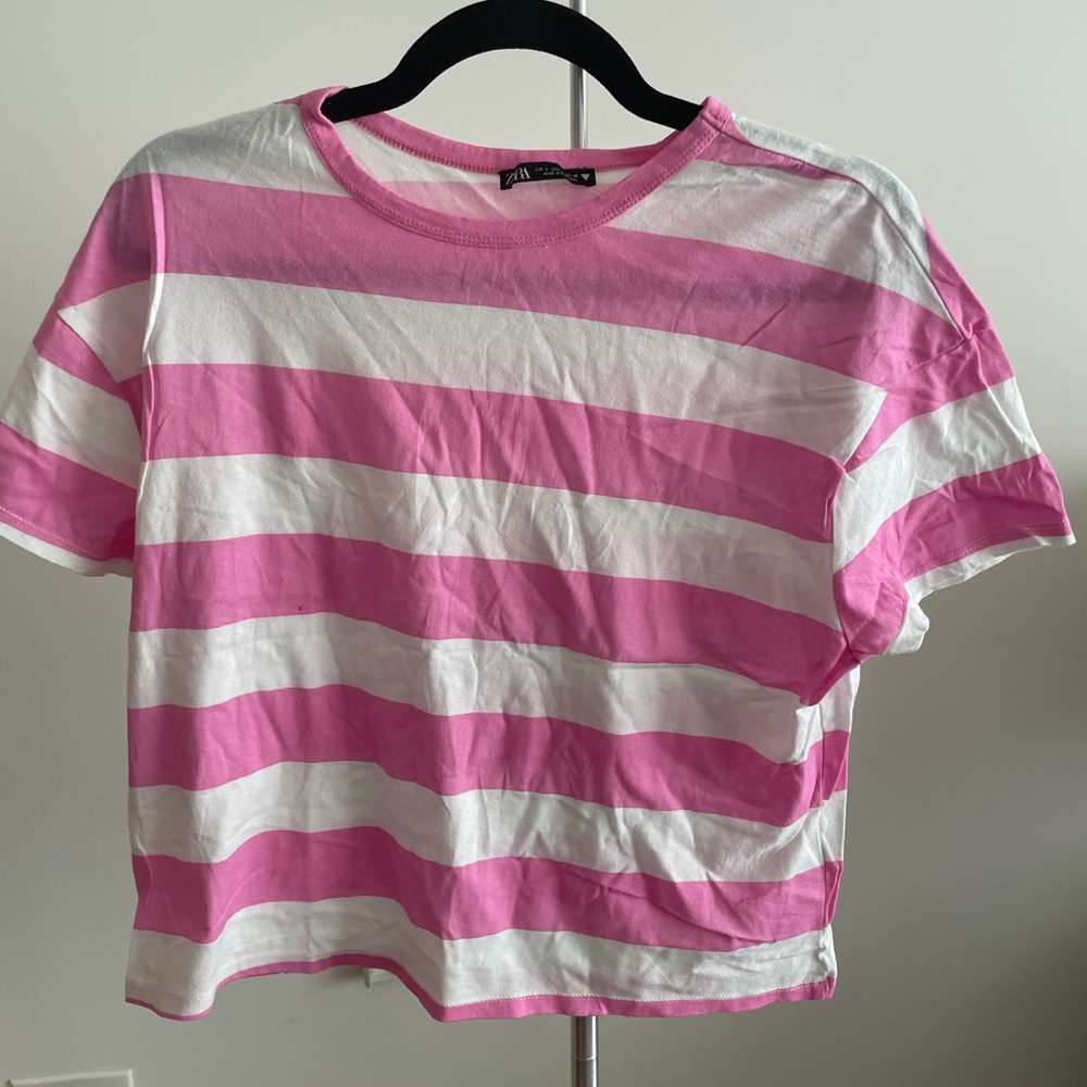 Zara tee size small